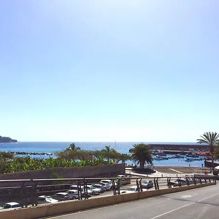 Hola 1-30 Apartment *